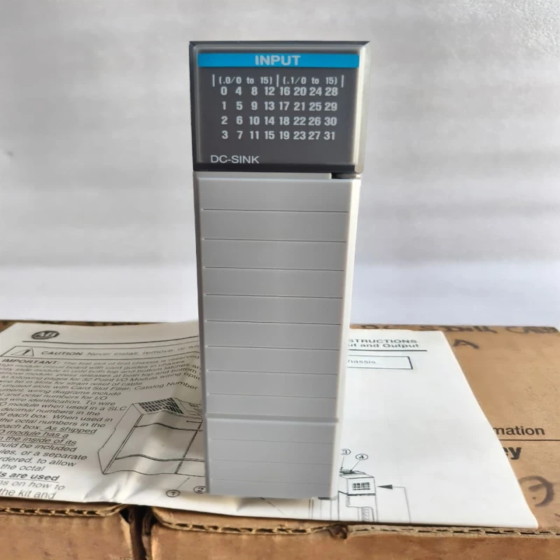 Allen-Bradley 1746-OB16 SLC 500 16-Point 24V DC Source Output Module thumbnail 7044